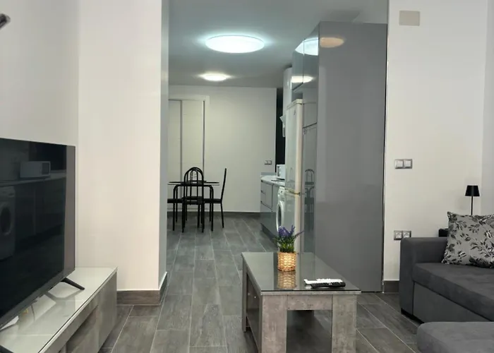 Apartamento 6 A 3 Min Caminando De La Estacion De Bus Y Tren Maria Zambrano 6